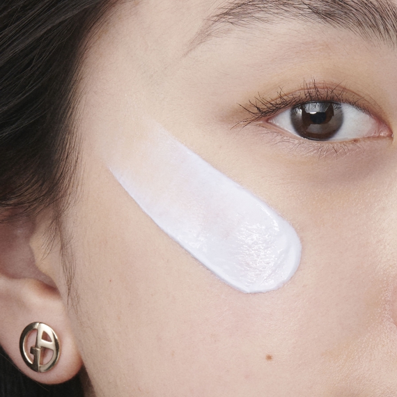 Armani uv primer online