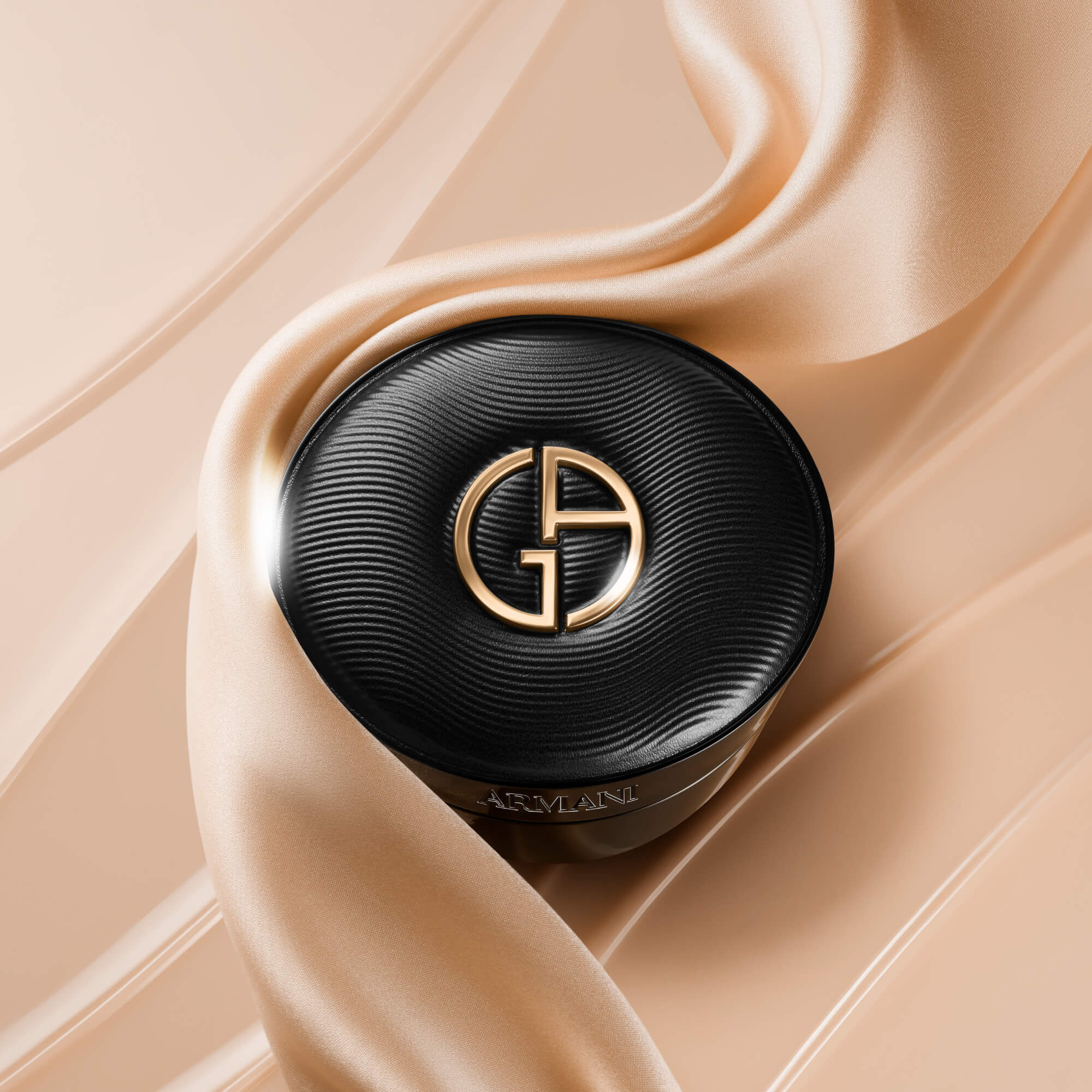 LUMINOUS SILK PRIMA GLOW CUSHION  Thumbnail